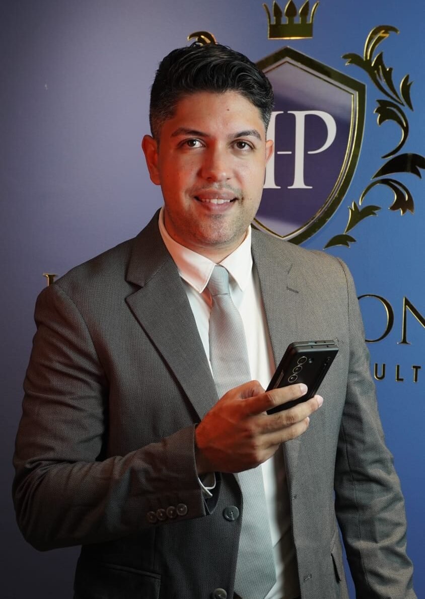Dr. Helano Pontes